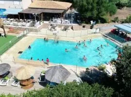 Camping 3 étoiles - Piscine - ccbeegd