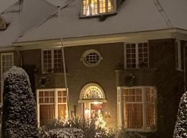 Deventer Heritage en Boutique B&B, museumhuis "De Worp", het huis met de theekoepel, logeren in authentiek historisch erfgoed, hotel in Deventer