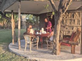 Lake Natron Maasai Boma-Unique Stay โรงแรมในMtowabaga