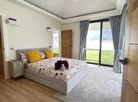 Luxurious Bed Breakfast Stay in Unique Villa