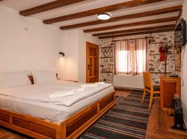 Vila Martina, hotel u gradu Smilyan