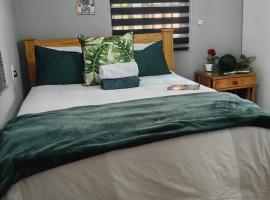 The Hideaway Cabin, chalet de monta&ntilde;a en Pretoria