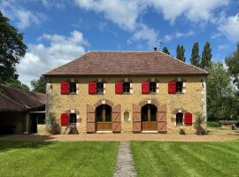 Renovated charming property in Perche countryside, Hotel in Les Étilleux