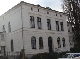 Ferienwohnung in Alter Villa, Hotel in Bückeburg