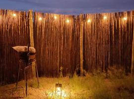 Blomwaens Adam se Uitspanning, hotel a Orania