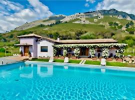 New entire villa with pool and sea views