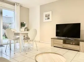 Havre de paix ensoleillé à Ploemeur Jardin