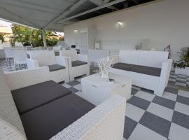 Casa vacanze Lu Salentu, hotell i Torre Lapillo