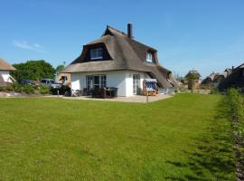 Reetdachhaus Windblume - super gemütlich, Hotel in Zinnowitz
