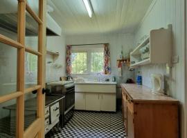 Acogedora cabaña en balneario las cascadas, hotel din Puerto Clocker