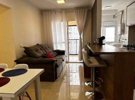 Lindo apartamento com lazer completo em Santos prox a praia, hotell i Santos