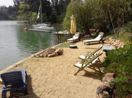 Cabaña de Adobe en Lago Rapel, koliba u gradu 'Lago Rapel'