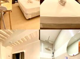 Ahava Boutique Hotel, hotel di Pooc