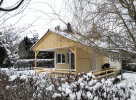 Bodorka - Csak a Tiéd!, hotel in Balatonakarattya