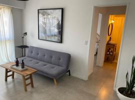 Tamy house 2 ambientes en la mejor zona del Puerto de Olivos, hotel a Olivos