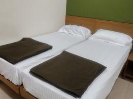 SRI KRISHNA LODGE, hotel en Hosūr