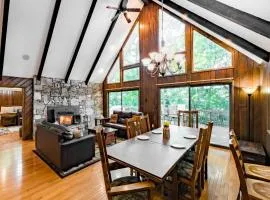 4BR Retreat Hot Tub Views Pets OK North AVL