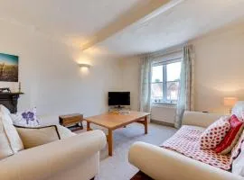 3 Bed in Woodbridge oc-tst