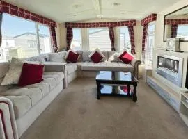 Seaview Holiday Park - 2 bedroom sleeps 6 Family & Pet friendly