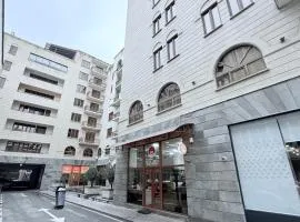 Republic Square 1 bedroom