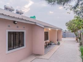 Meanwood Ndeke Lusaka Airport Apartments by Cozy Stead, hotel a Chongwe