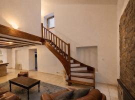 Appartement charmant - Entre campagne et ville, hotel en Corte