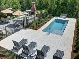 The 200 South St | King Rm 22