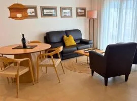 Pine Tree Seaside Apartments 500m to Beach