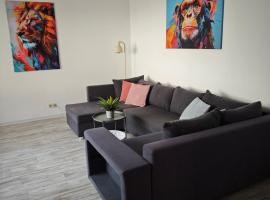 Ferienhaus Linnich für max 10 Personen und 2 Hunde mit Bauernhof Feeling, Hotel in Linnich