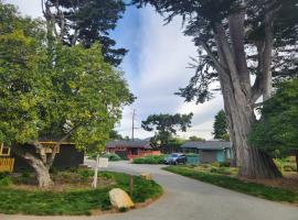 Carmel River Inn & Cottages, gl&agrave;mping a Carmel