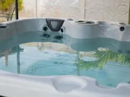 Avenida Higuerón 179, Alojamiento Entero