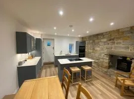 4 Bed in Whitby 96392