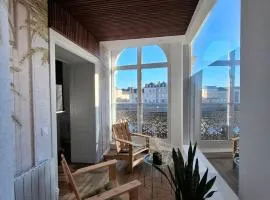 Unique apartment with parking - Laval city centre