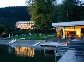 Seehotel Hoffmann, camping de luxe à Steindorf am Ossiacher See