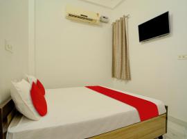 Hotel O THE TWO CLOUDS, hotel di Sīkar