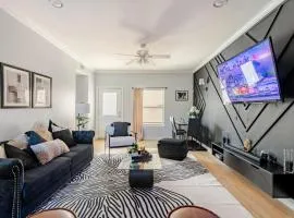 Fireside Double Kings Midtown Luxe Suite