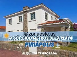 Piriapolis Centro Playa a una cuadra parrillero y cochera 4 habitaciones 3 banos