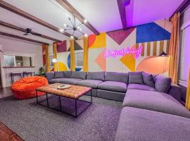 HeartOfRockfrd/NEXPlayground/IndoorHotTub/GameRoom, Hotel in Rockford