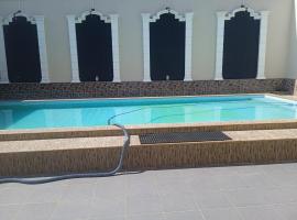 Villa Atlas โรงแรมในบาตู