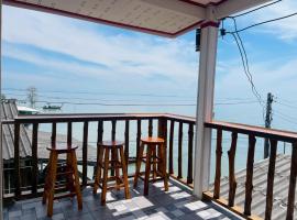 ระเบียงพานโฮมสเตย์ ที่พักเกาะลิบง RabeangPhan Homestay Libong, hotel with parking in Ko Libong