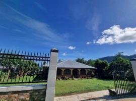 Dream Big Accommodation，阿皮亞的小屋