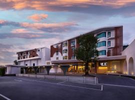 Phetara Hotel Mahachai by PCL，位于Ban Khom的酒店