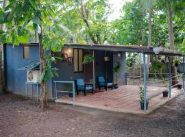 1BHK Private Goan Cottage in a Peaceful Palm Grove, hotel i Agonda