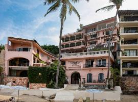 Quinta Maria Cortez Beach Hotel، فندق في بويرتو فايارتا