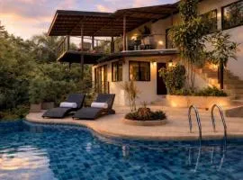Modern 4 BDR Villa, privat Pool, Walk Beach