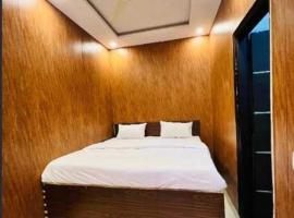 Hotel O PRIME ROSE 2, hotel em Indraprastha