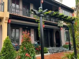 Hong lien 20, Vuon vua Resort & Villa