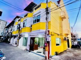 Farang house, Hotel in Pattaya