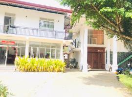 Grand Samudra, hotel em Yatiyantota