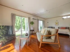 海まで車で5分 庭付きBBQ可一棟貸切 駐車場2台 最大4名 Temaka Hills